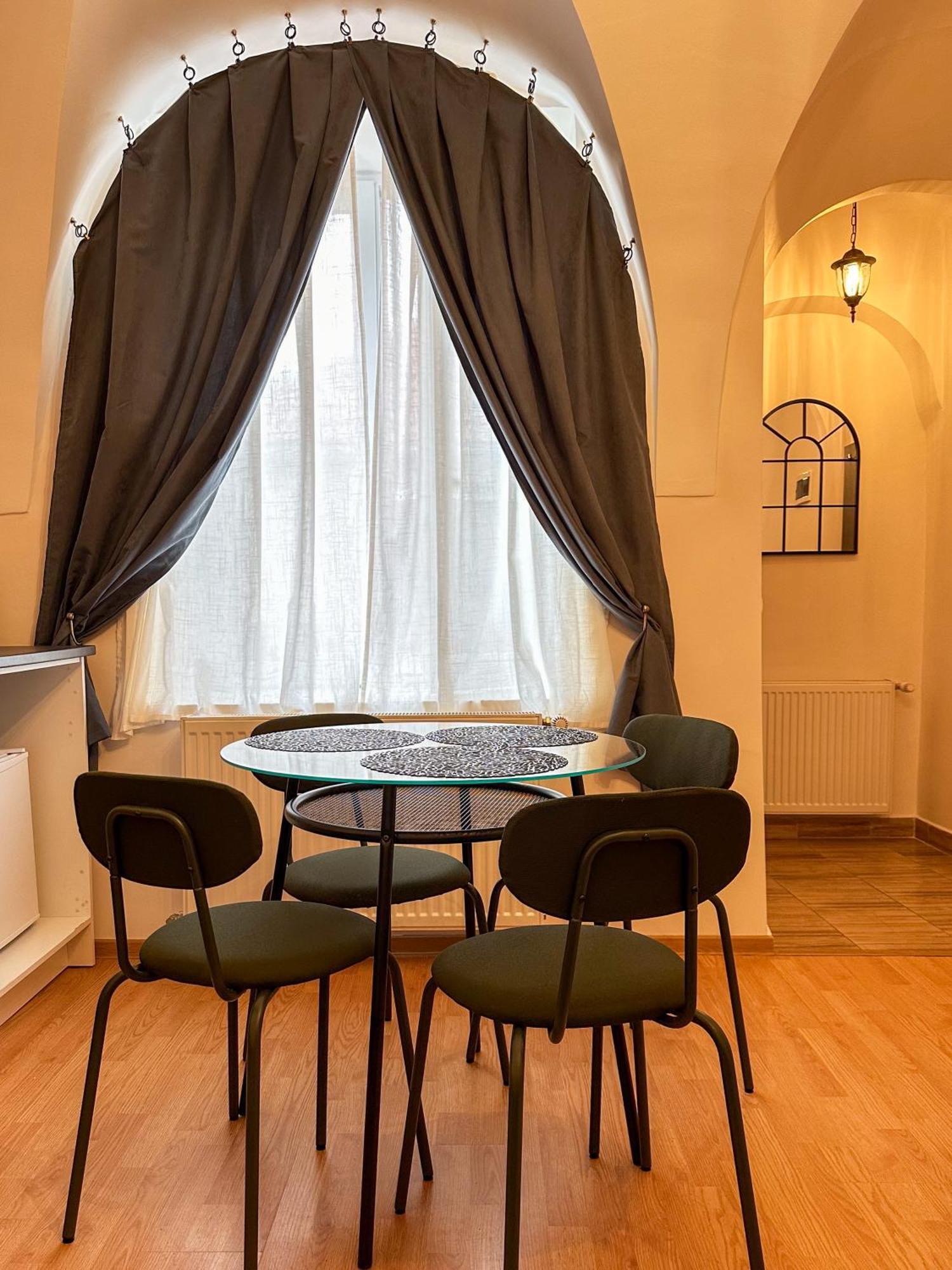 סיביו Serenity House Apartments מראה חיצוני תמונה