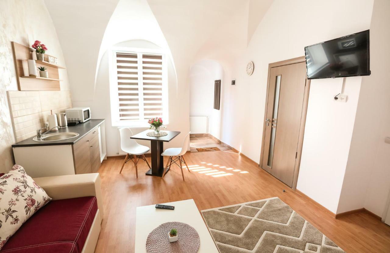 סיביו Serenity House Apartments מראה חיצוני תמונה