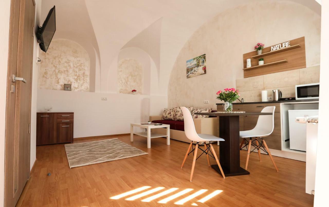 סיביו Serenity House Apartments מראה חיצוני תמונה